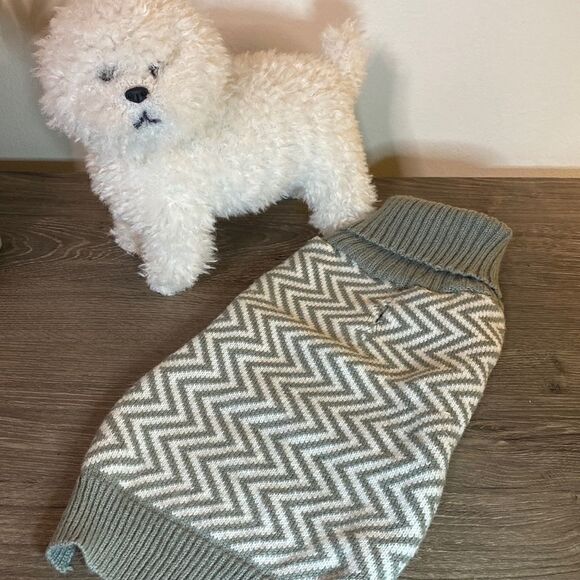 Gray & White Chevron Striped Dog Sweater - Picture 2 of 10
